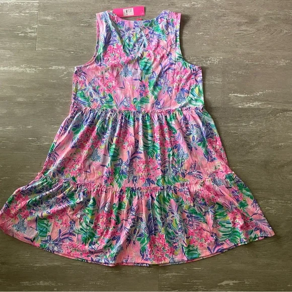 NWT Lilly Pulitzer Disney Parks Minnie Mouse and Daisy Duck V Neck Lorina Dress - Picture 3 of 6